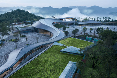 山水相融:黃果樹大瀑布、天星橋景區(qū)入口游客中心 / 中規(guī)院+清水愛(ài)派